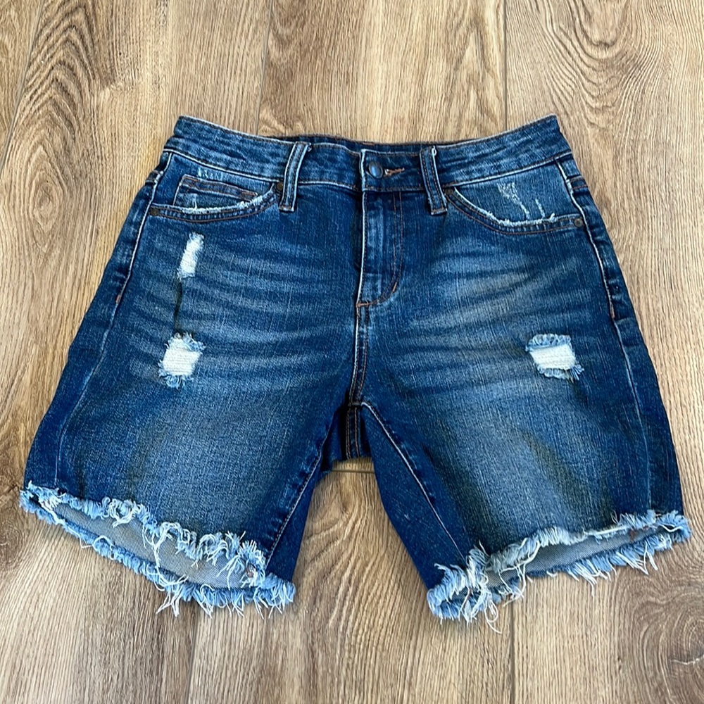 Joe’s jean cut off distressed blue jean shorts size 25